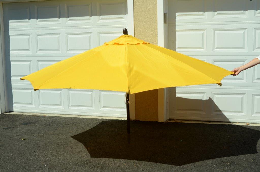 patio umbrella yellow